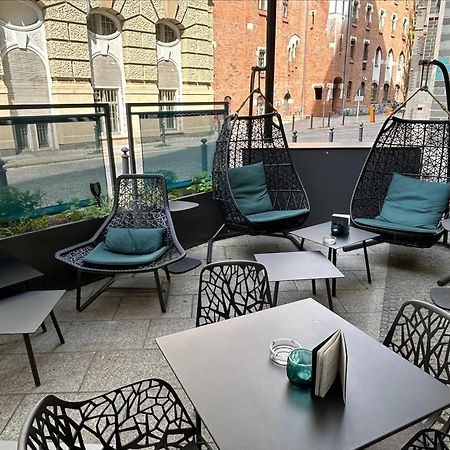 Motel One Frankfurt-Eastside Frankfurt pe Main Exterior foto