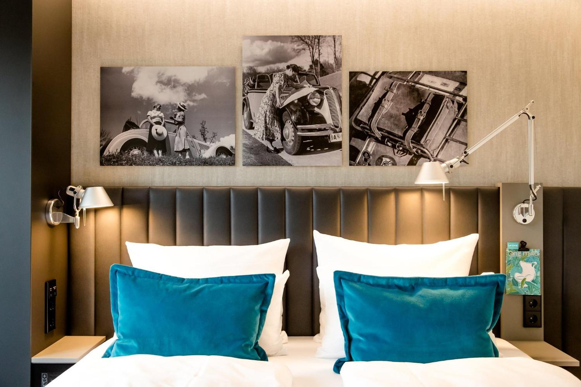 Motel One Frankfurt-Eastside Frankfurt pe Main Exterior foto